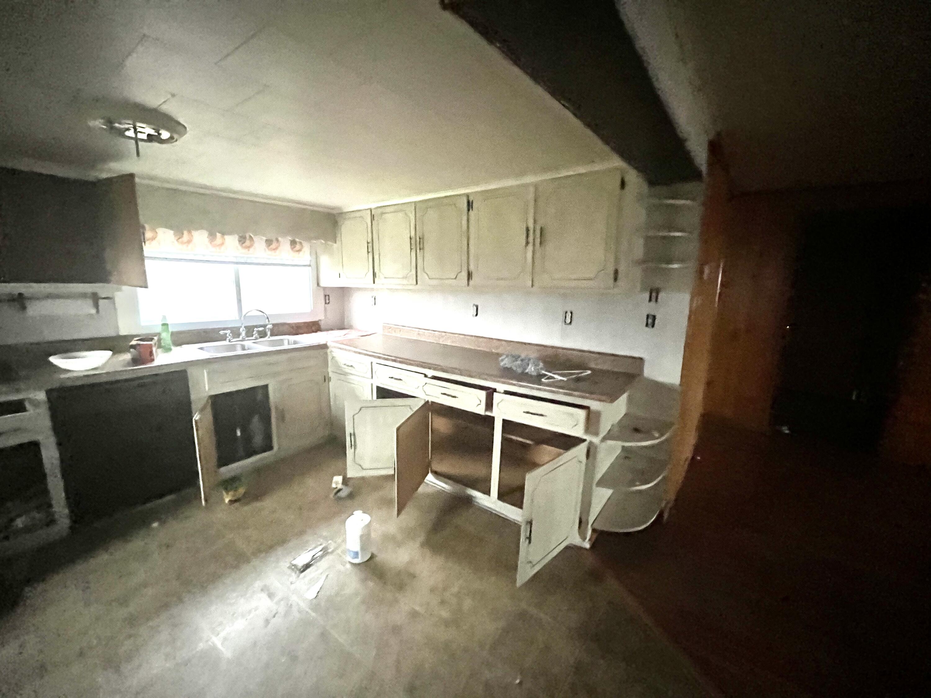 13648 Herald Road Coeburn, VA 24230 - Photo 10 of 13 6375068C-432B-4F23-8994-C7183A78B536