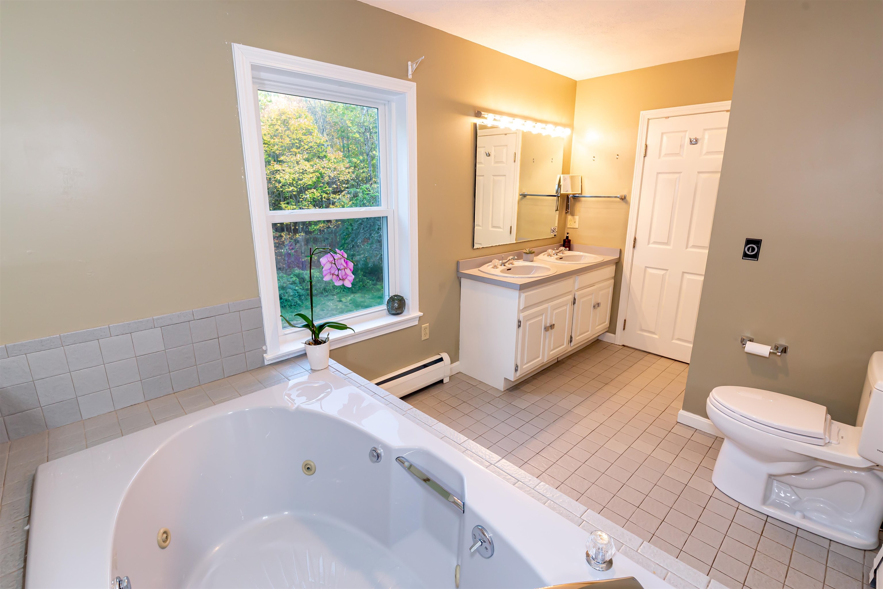 33 Mont Vernon Road Amherst, NH 03031 - Photo 26 of 38