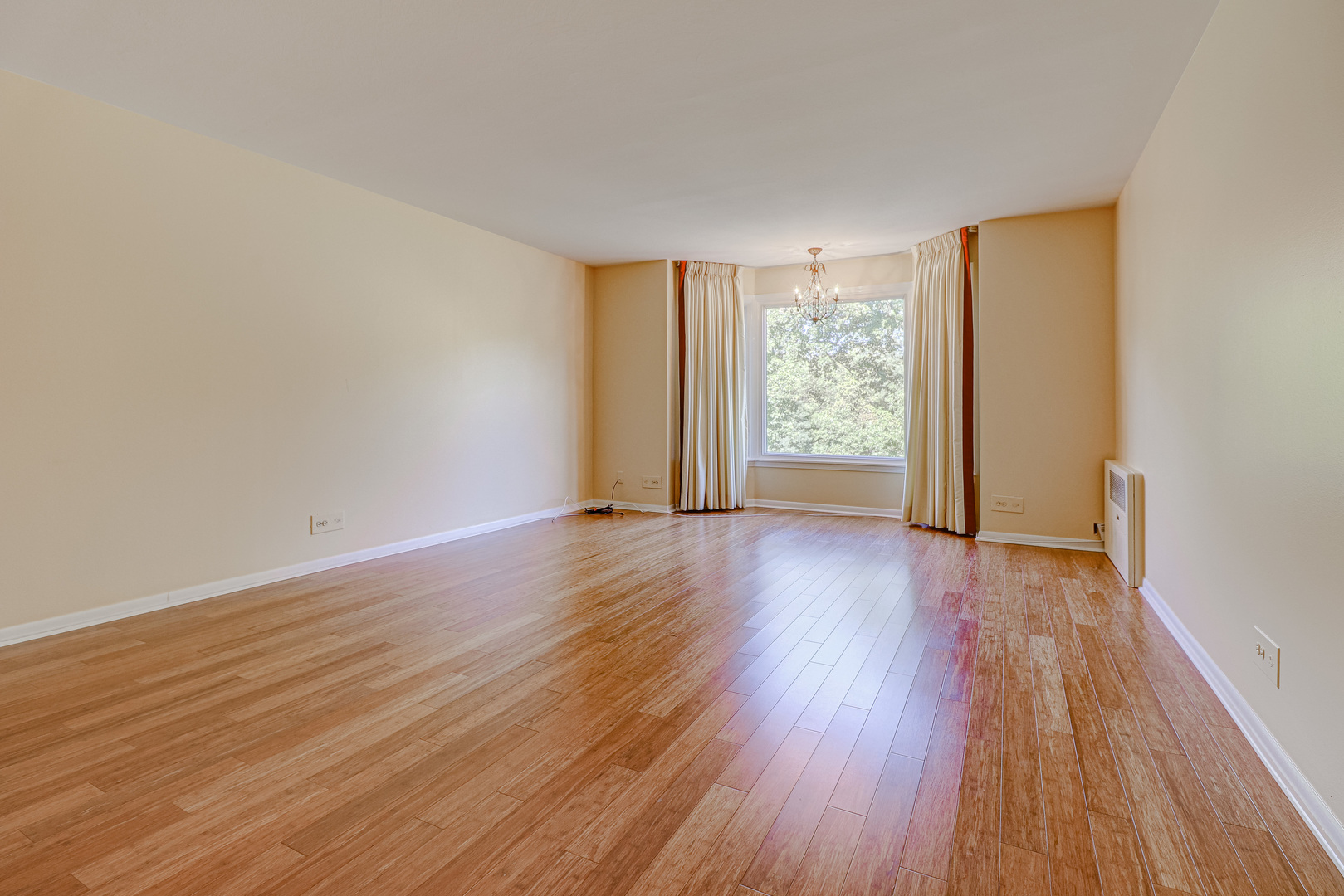 200 Thames Parkway, Unit 2L Park Ridge, IL 60068 - Photo 11 of 24