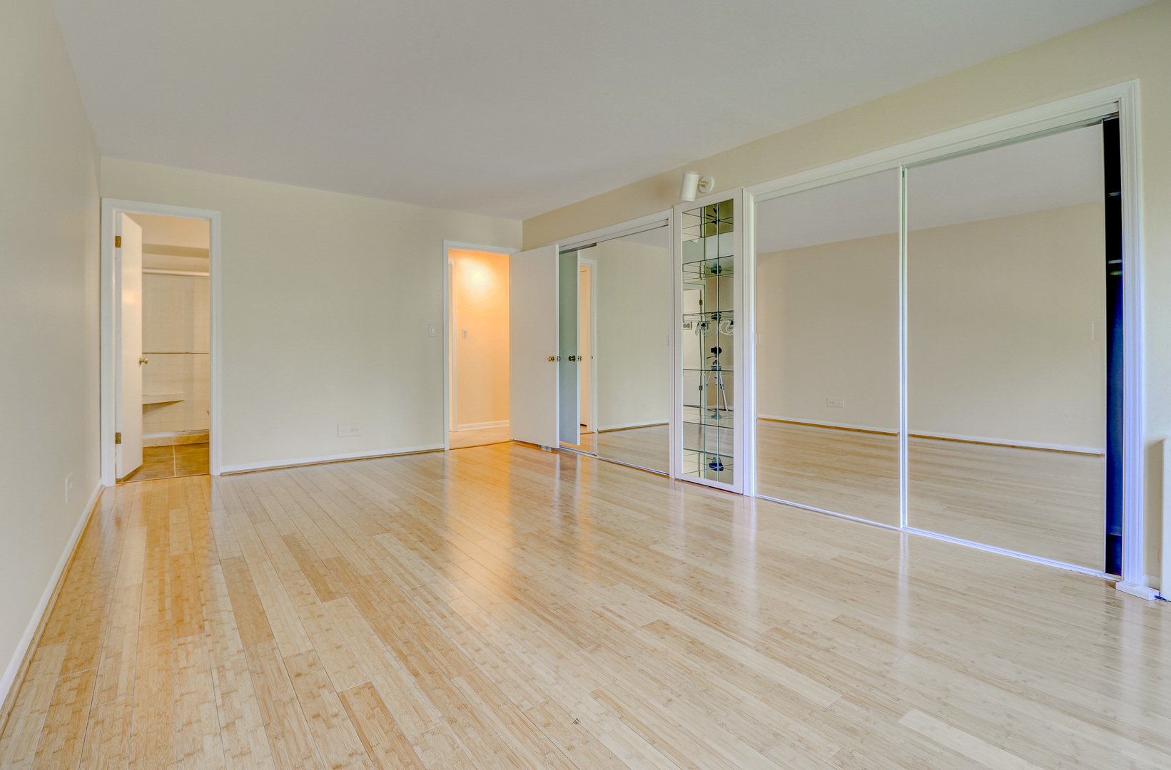 200 Thames Parkway, Unit 2L Park Ridge, IL 60068 - Photo 16 of 24