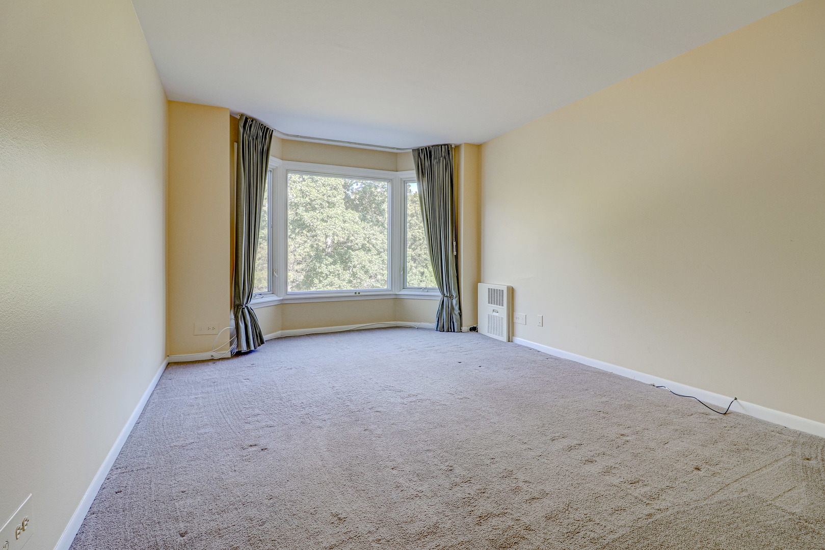 200 Thames Parkway, Unit 2L Park Ridge, IL 60068 - Photo 18 of 24
