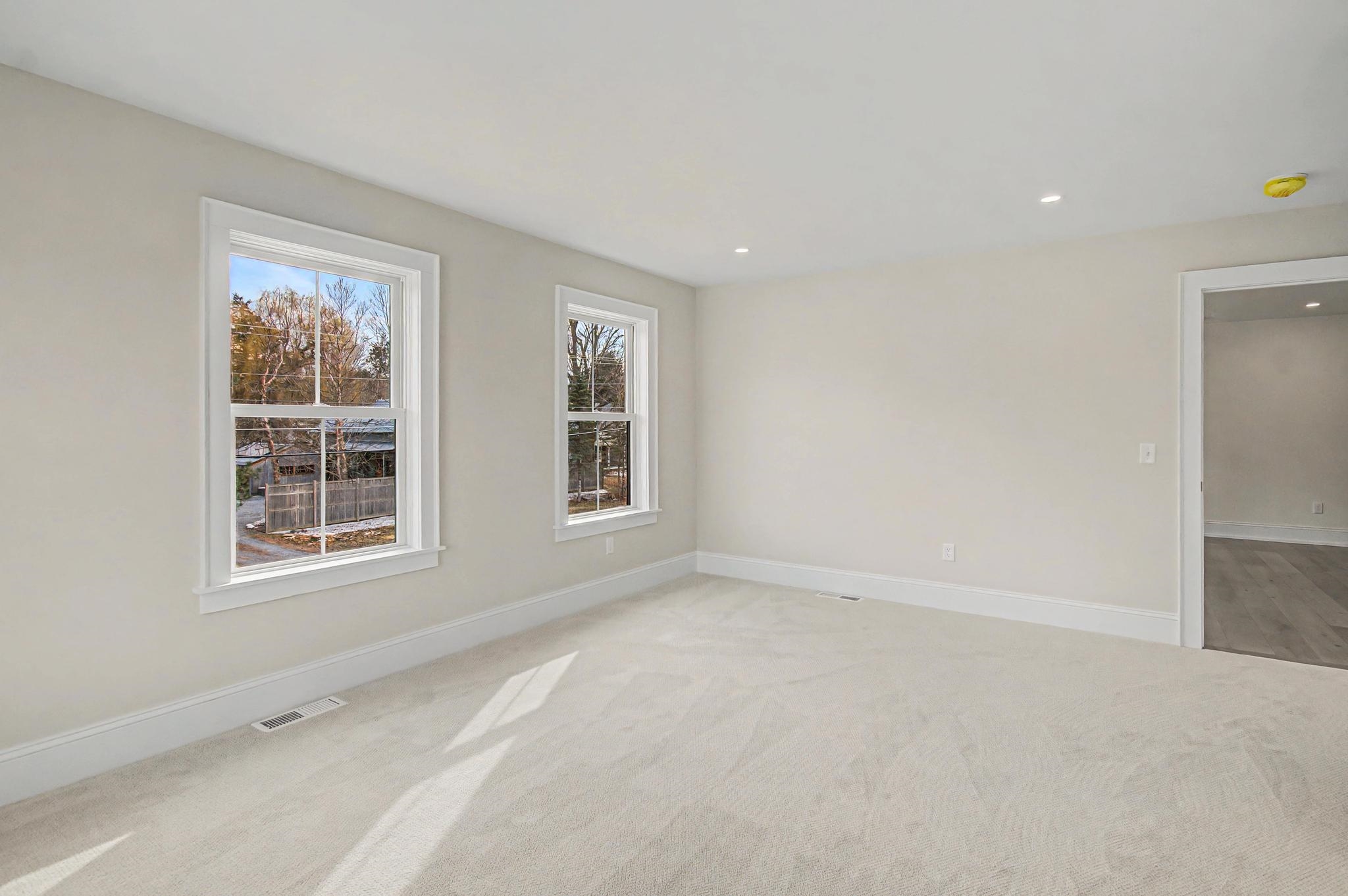 897 Falls Road Shelburne, VT 05482 - Photo 41 of 59