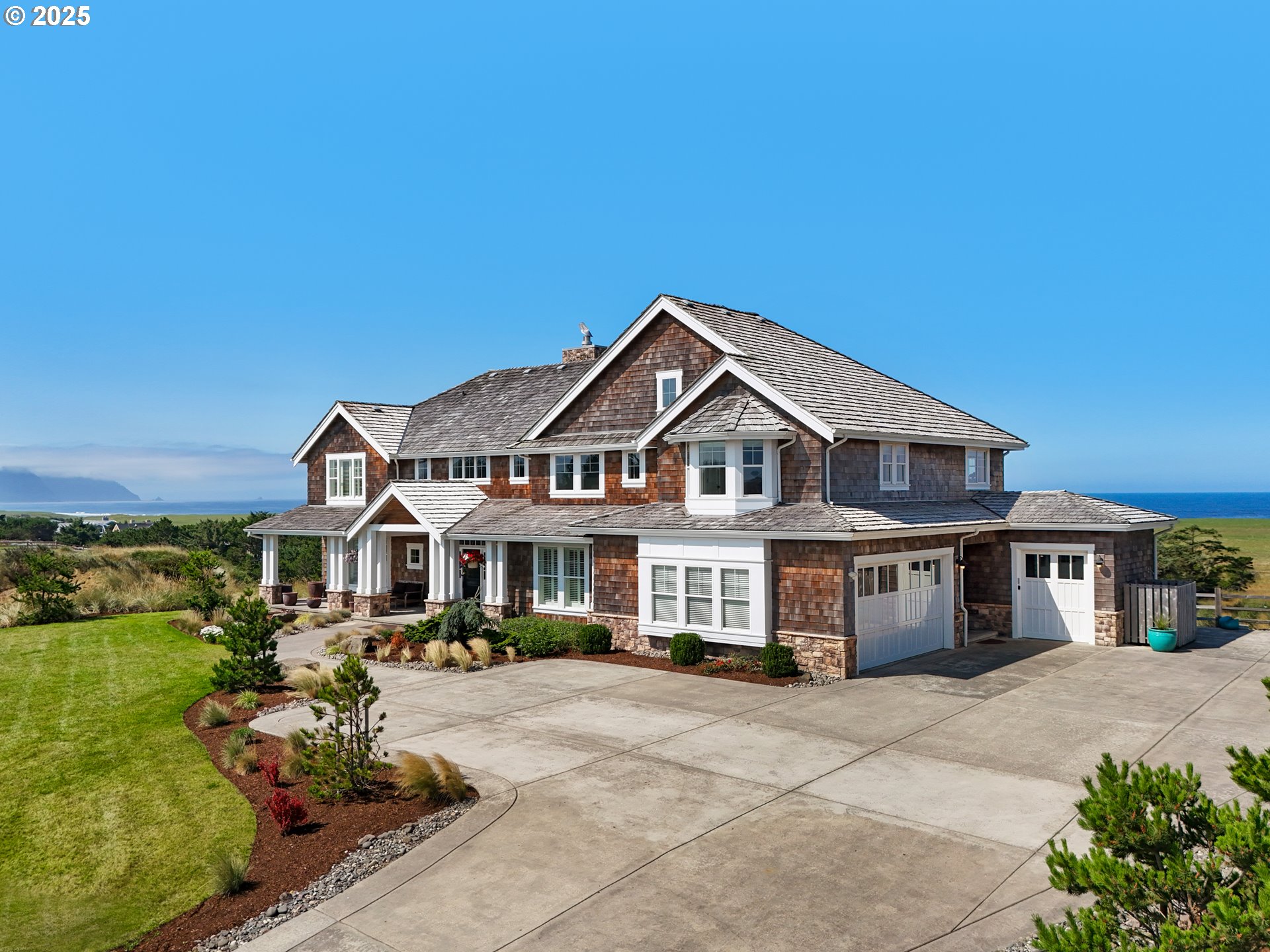 89062 Pinehurst Road Gearhart, OR 97138 - Photo 2 of 42