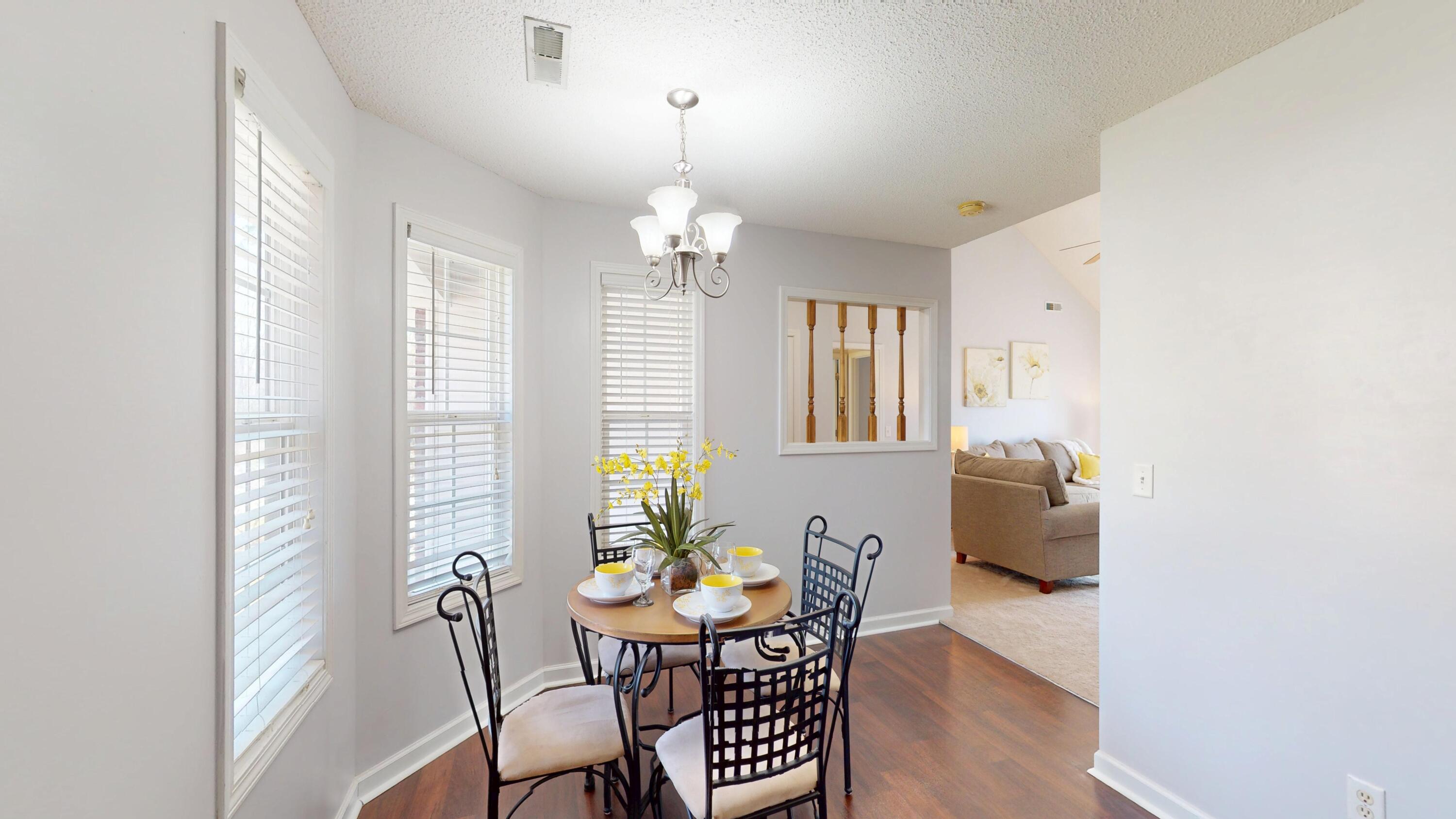 1342 Glastonbury Road Sumter, SC 29154 - Photo 10 of 33