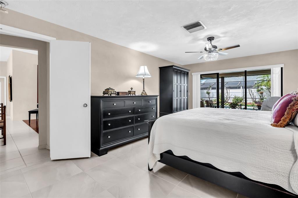 1504 Ridge Top Way Clearwater, FL 33765 - Photo 30 of 67 Gallery Image 30