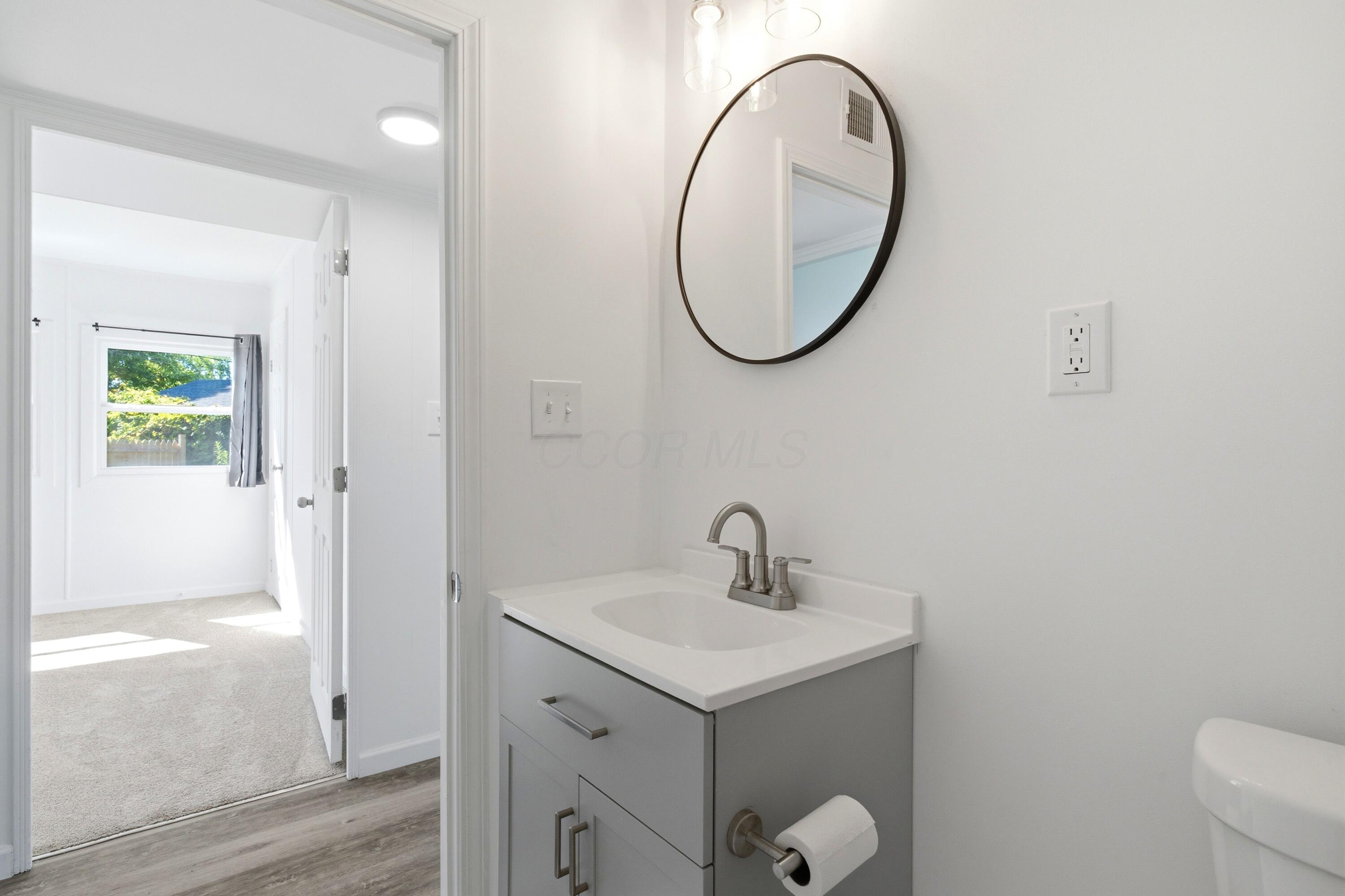 118 South Hampton Road Columbus, OH 43213 - Photo 13 of 29 dsc06474