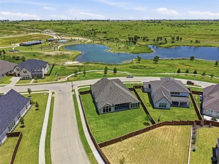 $615,000 | 192 Shoreview Drive, Rhome, TX 76078
