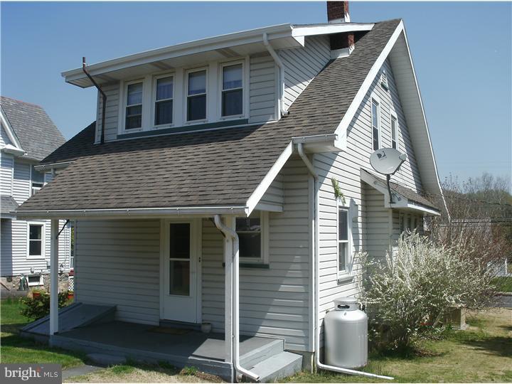 213 Easton Road Riegelsville, PA 18077 - Photo 2 of 17