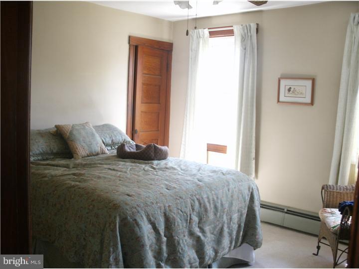 213 Easton Road Riegelsville, PA 18077 - Photo 12 of 17
