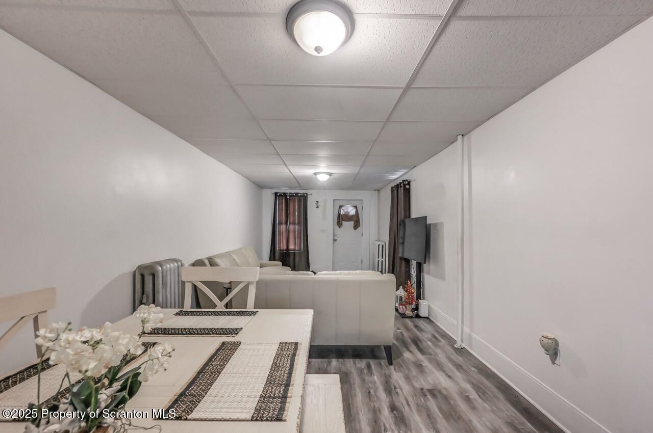 317-319 10th Avenue Scranton, PA 18504 - Photo 10 of 64 a very nice looking room with a bed