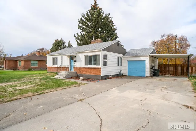 $302,000 | 621 South Cleveland Avenue, Blackfoot, ID 83221