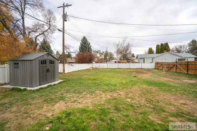 $302,000 | 621 South Cleveland Avenue, Blackfoot, ID 83221