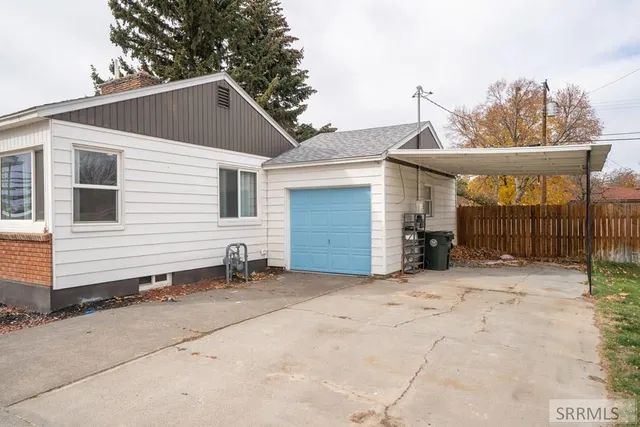 $302,000 | 621 South Cleveland Avenue, Blackfoot, ID 83221