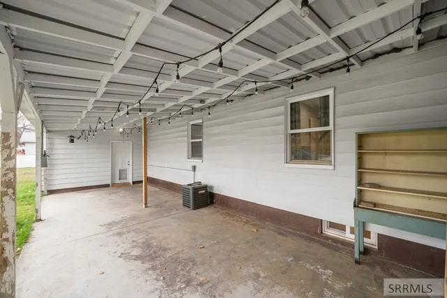 $302,000 | 621 South Cleveland Avenue, Blackfoot, ID 83221