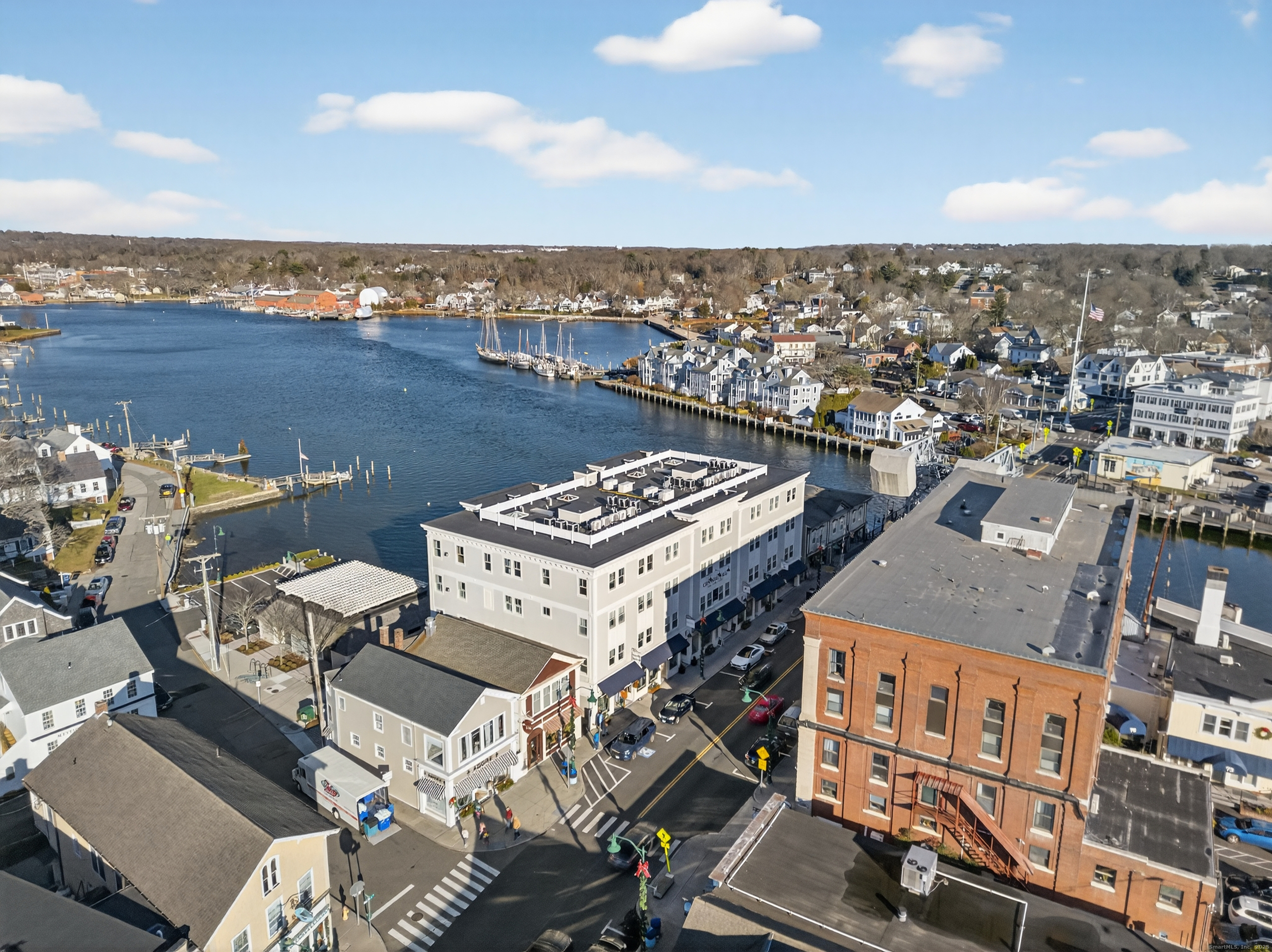 22 West Main Street, Unit 11 Groton, CT 06355 - Photo 35 of 40