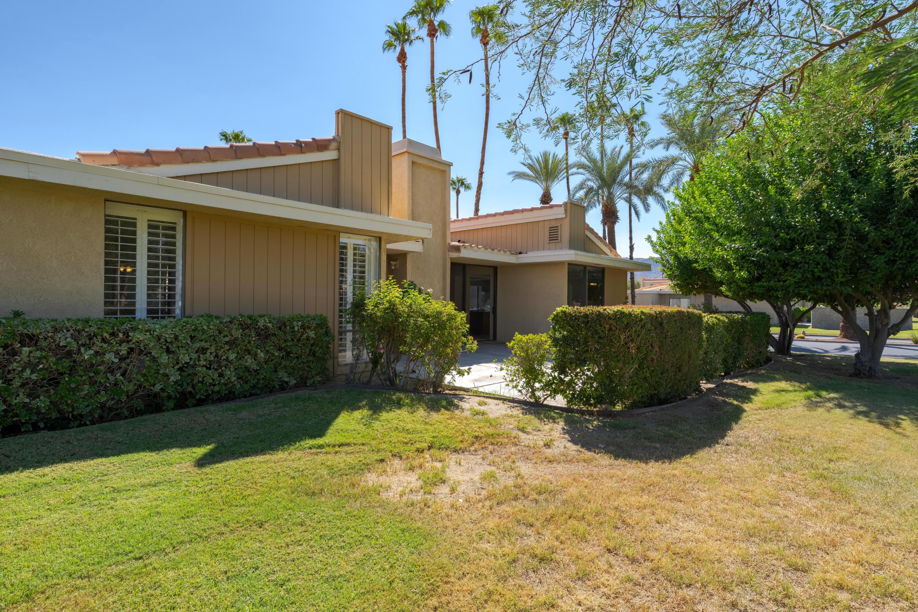 72380 Rodeo Way Rancho Mirage, CA 92270 - Photo 19 of 38 Photo-19