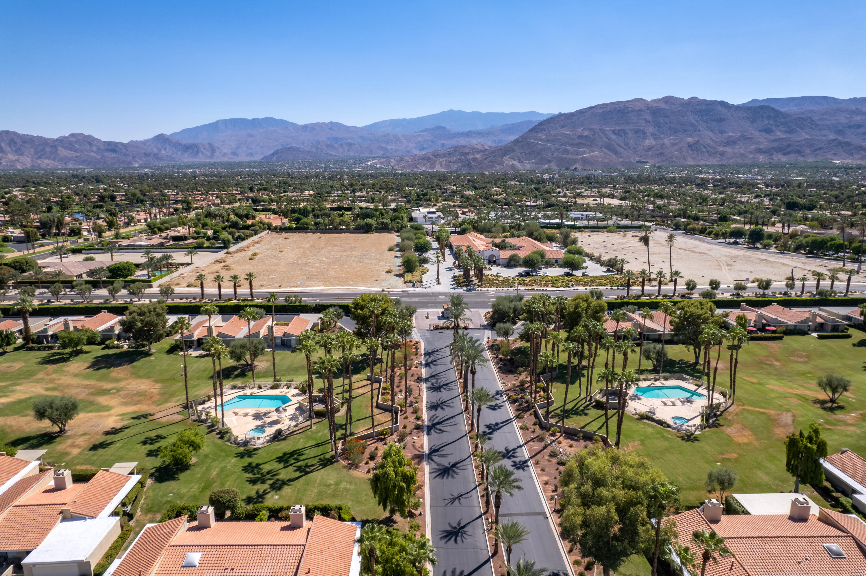 72380 Rodeo Way Rancho Mirage, CA 92270 - Photo 6 of 38 Photo-6