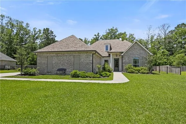 $465,000 | 343 Saw Grass Loop, Covington, LA 70435