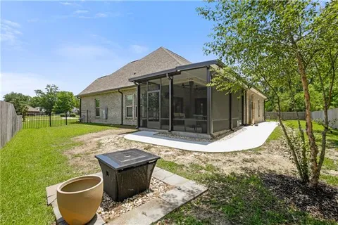 $465,000 | 343 Saw Grass Loop, Covington, LA 70435