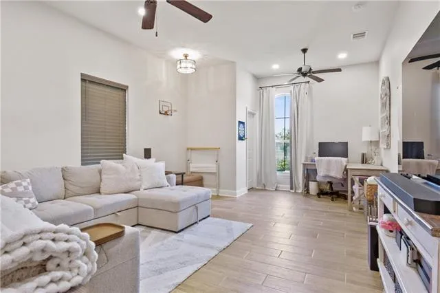 $479,900 | 343 Saw Grass Loop, Covington, LA 70435