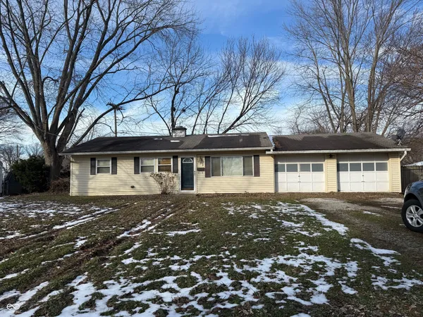 $199,990 | 122 Belaire Drive, Whiteland, IN 46184