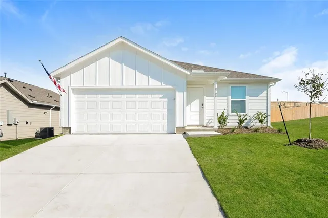 $2,049 | 10700 Dusty Rnch Road, Fort Worth, TX 76108