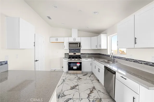 $519,000 | 12275 Barbet Road, Phelan, CA 92371