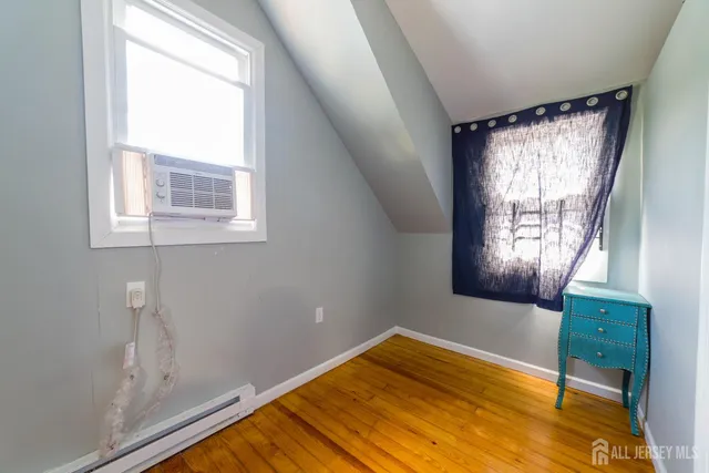 a view of empty room with window