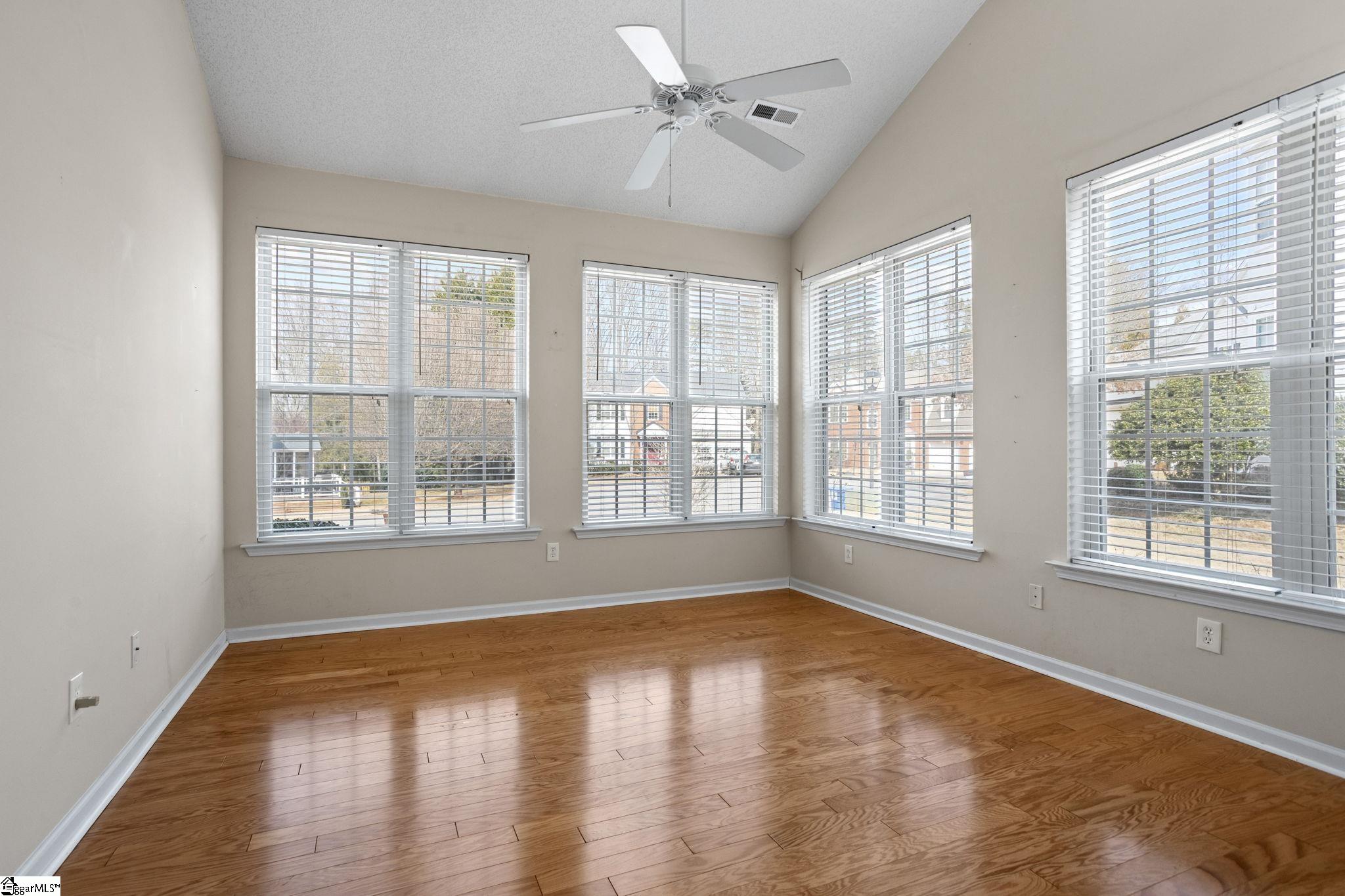 8 Northcliff Way Greenville, SC 29617 - Photo 4 of 43