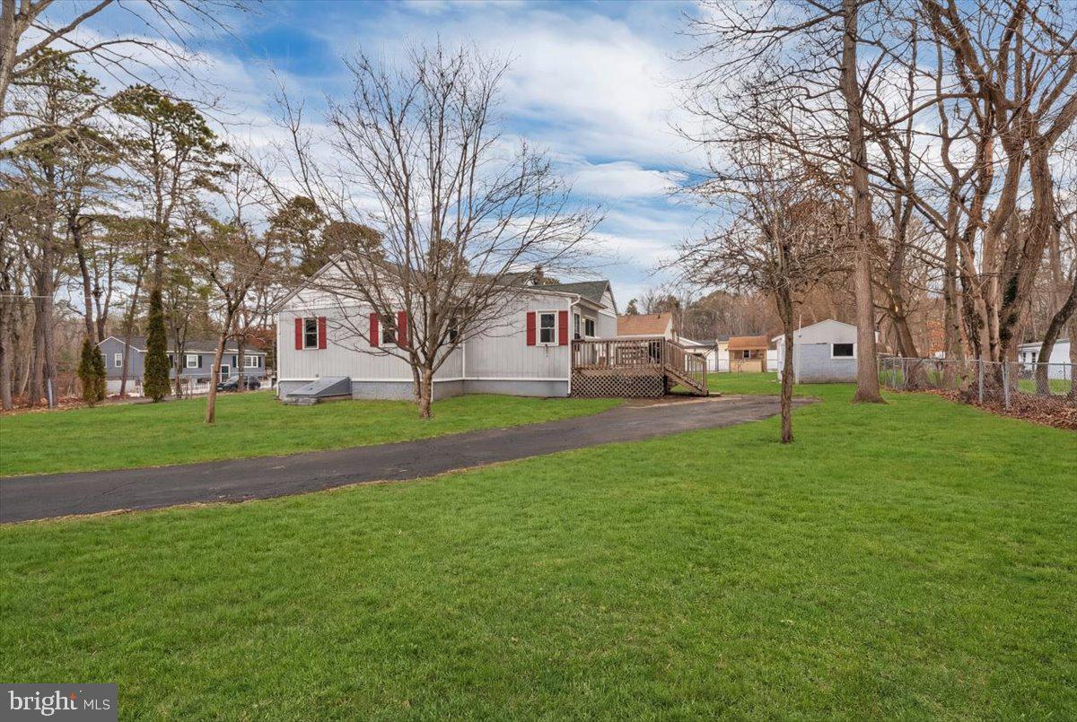 18 Henry Road Gibbsboro, NJ 08026 - Photo 4 of 26 Side Yard