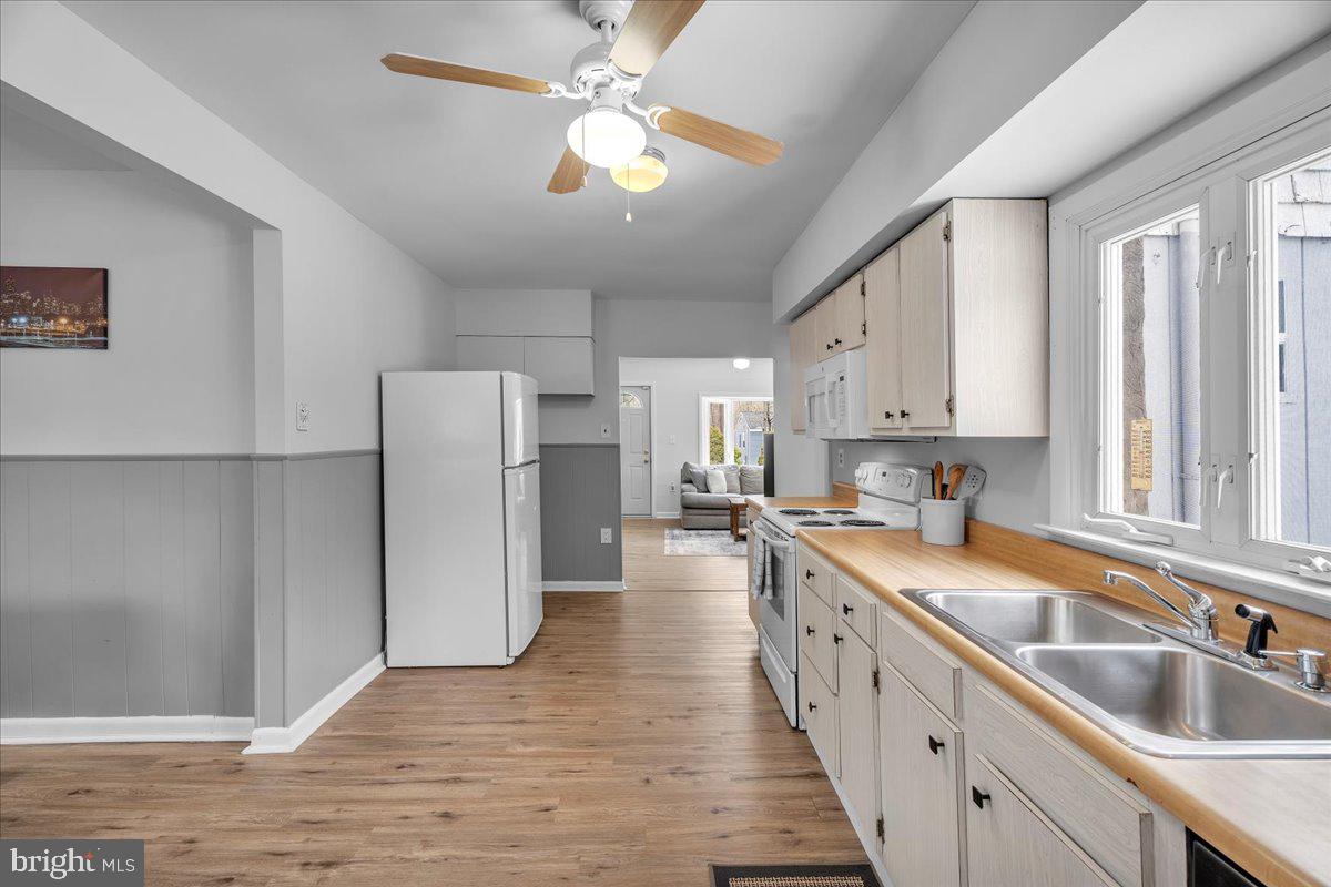 18 Henry Road Gibbsboro, NJ 08026 - Photo 8 of 26 Kitchen