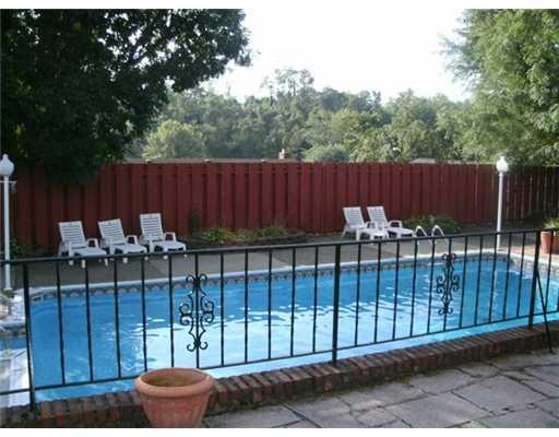 118 Ruth Place Belle Vernon, PA 15012 - Photo 14 of 16 Patio/Deck.