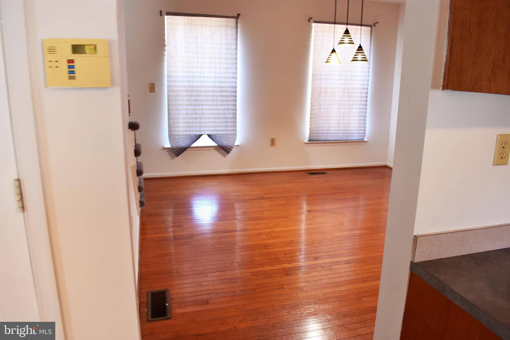 139 Quiet Road Sicklerville, NJ 08081 - Photo 8 of 34