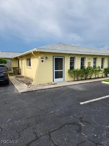$1,200 | 1245 Southeast 8th Street, Unit 105, Cape Coral, FL 33990