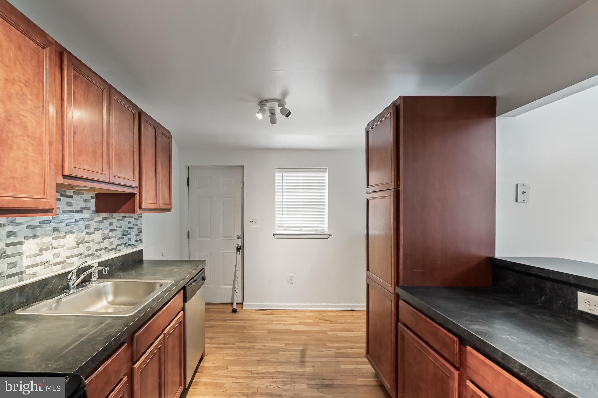 1552 Collings Road Camden, NJ 08104 - Photo 12 of 26 Kitchen