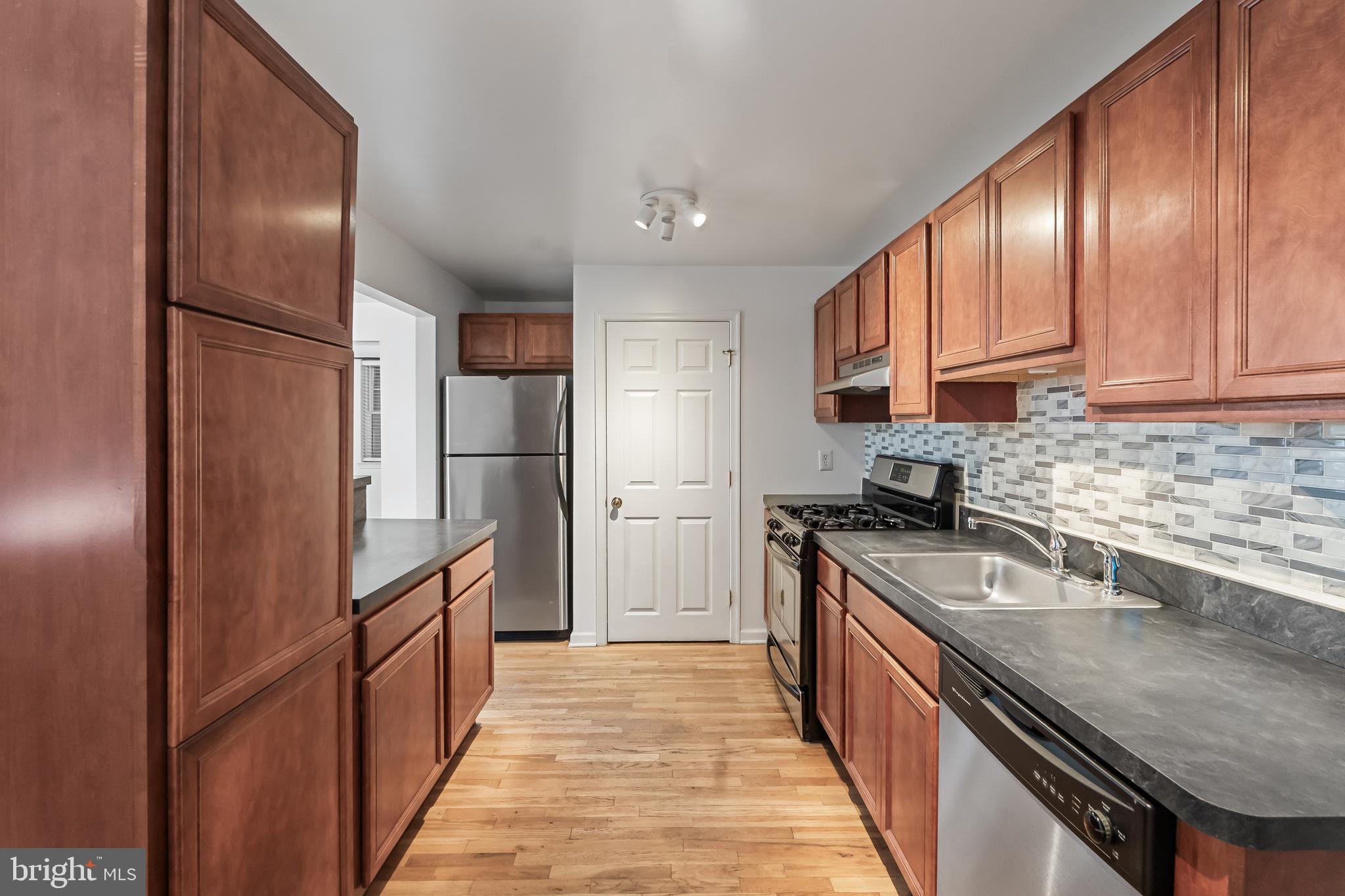 1552 Collings Road Camden, NJ 08104 - Photo 13 of 26 Kitchen