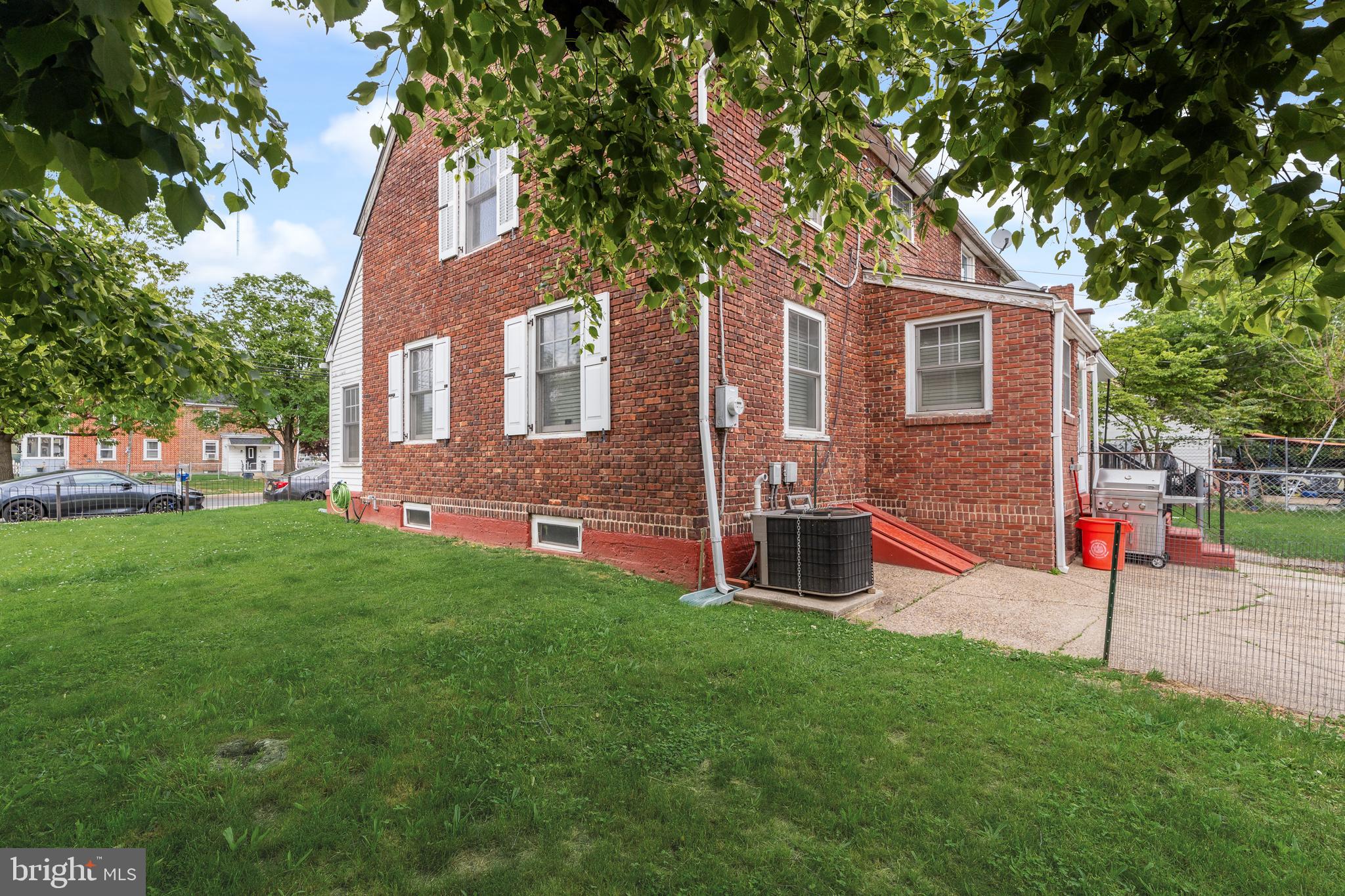 1552 Collings Road Camden, NJ 08104 - Photo 24 of 26 Backyard/Sideyard