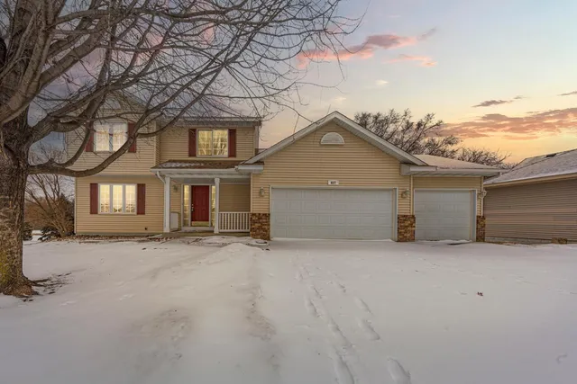 $434,900 | 607 Miller Court, Dundas, MN 55019