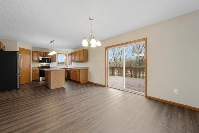 $449,900 | 607 Miller Court, Dundas, MN 55019