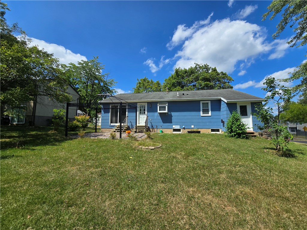 237 Countess Drive Henrietta, NY 14586 - Photo 36 of 40