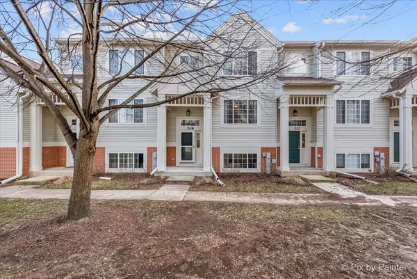 $2,595 | 208 New Haven Drive, Cary, IL 60013