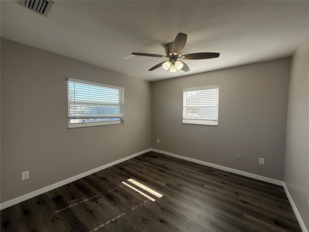 518 Briarwood Road Venice, FL 34293 - Photo 6 of 13