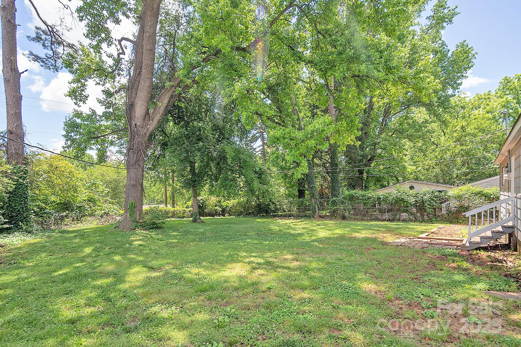 2409 Thornton Road Charlotte, NC 28208 - Photo 31 of 33 Gallery Image 31