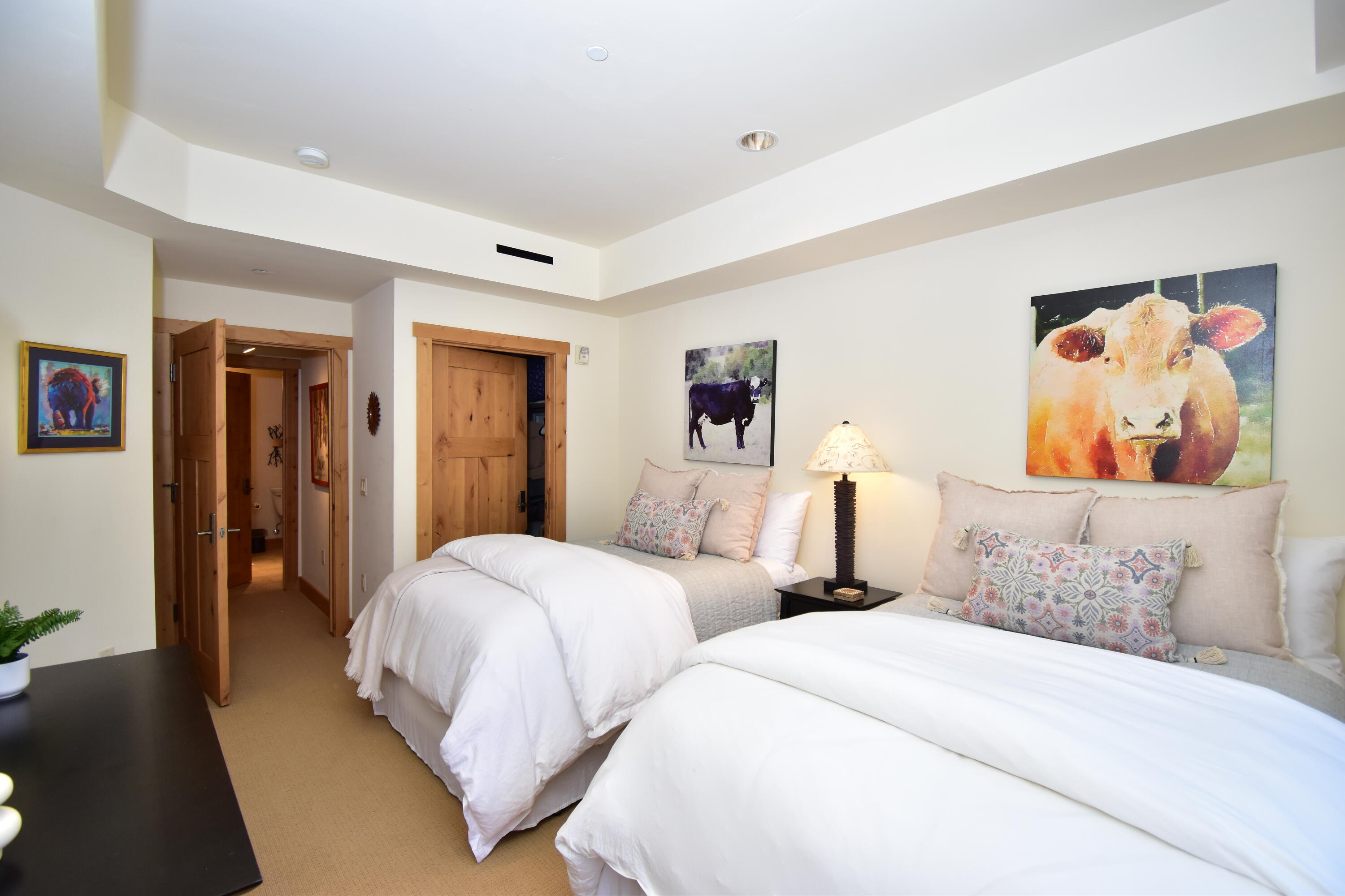 109 Angani Way, Unit 3 Sun Valley, ID 83353 - Photo 14 of 24 Guest Bedroom