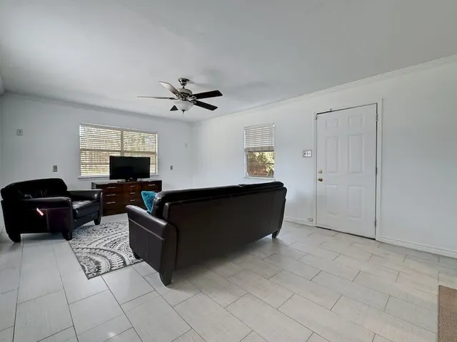 $2,750 | 1802 Temple Drive, Austin, TX 78721