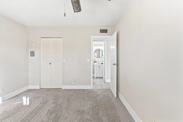 a view of a livingroom with an empty space