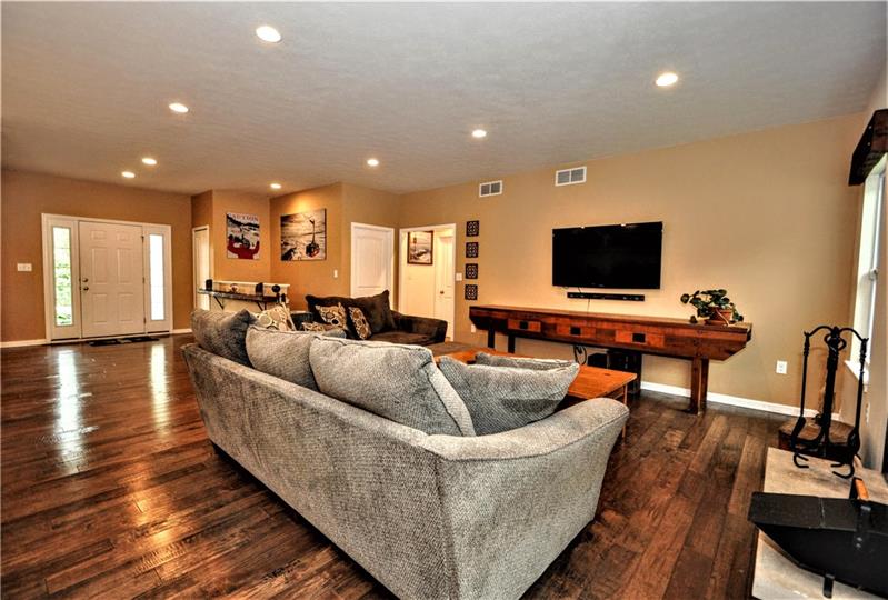 290 Highway 31 Ruffs Dale, PA 15679 - Photo 7 of 25