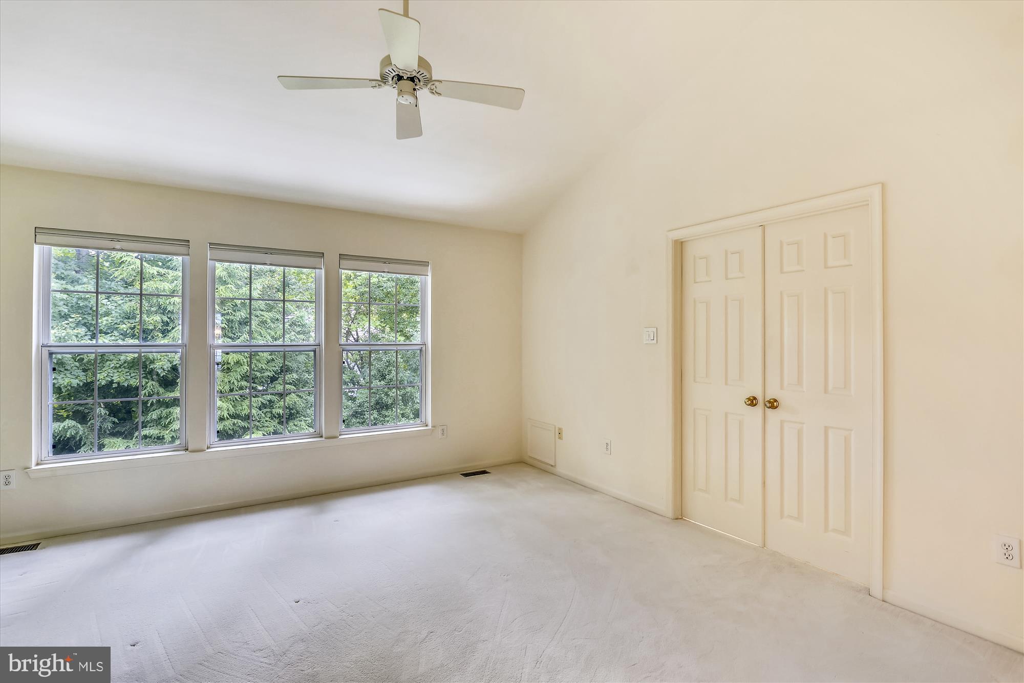13317 Copper Ridge Road Germantown, MD 20874 - Photo 15 of 30 Owners' Suite