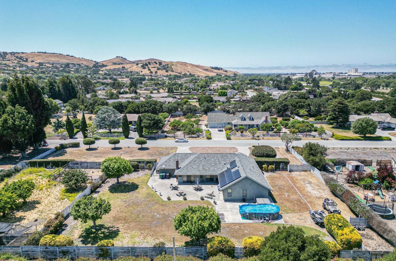 22105 Ranchito Drive Salinas, CA 93908 - Photo 37 of 38