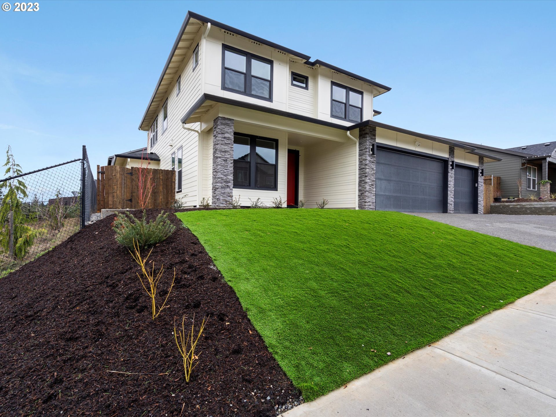 203 North 22nd Court Ridgefield, WA 98642 - Photo 2 of 32